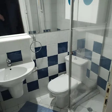 Waterfront Private Room, Own Bathroom